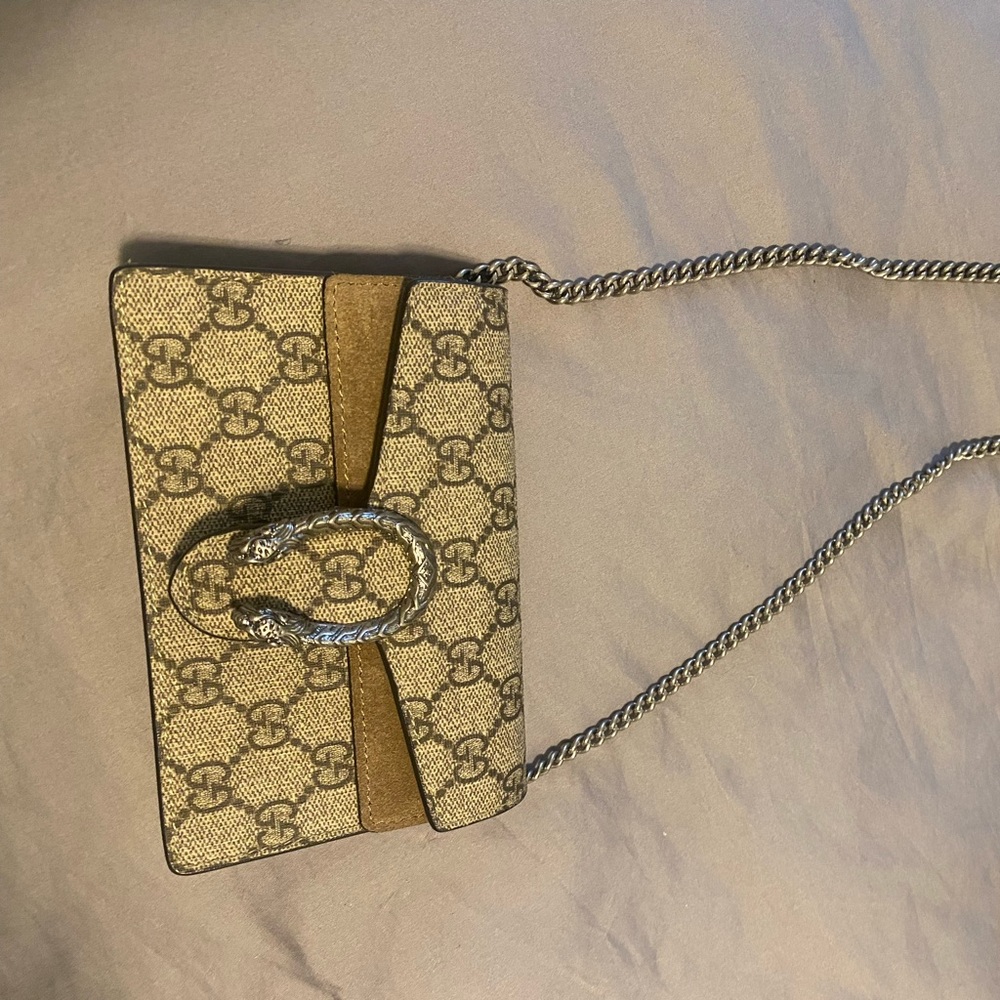 Gucci Dionysus mini wallet on chain